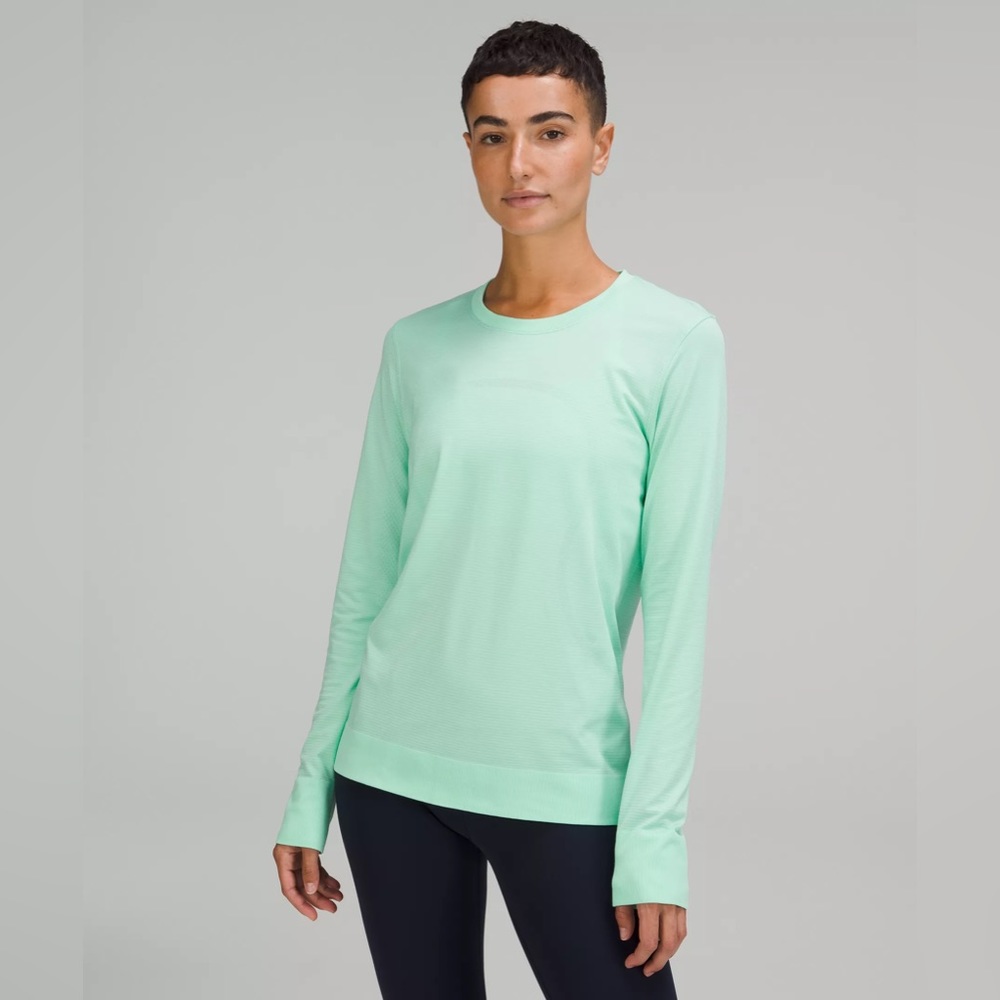 Lululemon Swiftly Relaxed-Fit Long Sleeve Shirt
Wild Mint 6